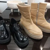 دو عدد کفش سایز۴۰