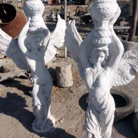 مجسمه فرشته بتنی
