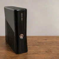 Xbox 360 دو دسته همراه با کینکت|کنسول، بازی ویدئویی و آنلاین|مشهد, شهید بهشتی|دیوار