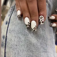 آموزش کاشت ناخن فقط ۱/۹۰۰ هزار تومان