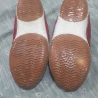 کفش فوتسال شماره ۴۳ به ۴۲ میخوره|کیف، کفش، کمربند|دورود, |دیوار