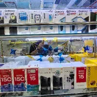 گوشی با سفته . تحویل آنی . متن آگهی بخونید لطفا. .