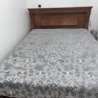 تخت وسرویس خاب