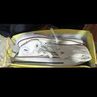 کتونی مردانه|کیف، کفش، کمربند|هشتگرد, شهرک گلها|دیوار