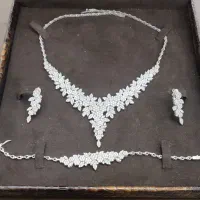 سرویس طلا عروس