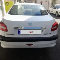 ۲۰۶.  اس دی مدل ۹۴ وی هشت|خودرو سواری و وانت|ملایر, |دیوار