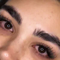 اکستنشن وکاشت مژه