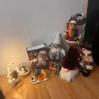 عروسک وتزعینات کریسمی