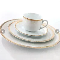 سرویس غذاخوری چینی زرین ایران ۱۲ نفره ۱۰۲ پارچه