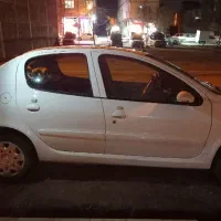 رانا پلاس سفید 402|خودرو سواری و وانت|قم, علی آباد|دیوار