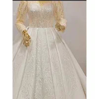 فروش تعدادی لباس عروس نو و تعدادی تن دوم