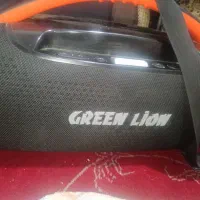 بوم باکس دارم برای فروش در حد نو