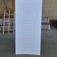 درب چوبی اتاقی سرویس ورودی