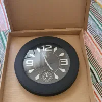 ساعت دیواری