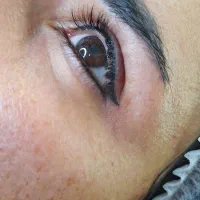 انجام خدمات میکاپ شینیون تاتو صورت اکستنشن مژه