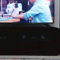 میز زیر تلویزیونی|میز تلویزیون|پرند, فاز ۳|دیوار