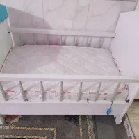 تخت خواب نوزاد|تخت و سرویس خواب|بروجرد, |دیوار