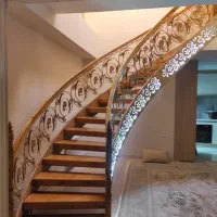 ساخت انواع پله های گِرد، مُعلق و... درغرب کشور