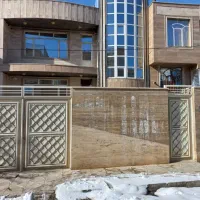 اجاره  ویلایی در دو طبقه شهرستان سنقر شهرک ولیعصر