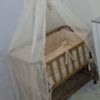 تخت و گهواره نوزاد
