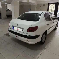 ۲۰۶ اس دی V8 مدل ۹۶ بی رنگ