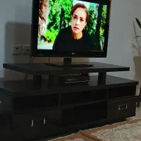 میزتلویزیون