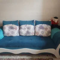 ۱ عدد مبل۳ نفره و یک عدد زیر تلویزیونی قیمت توافقی|مبلمان خانگی و میز عسلی|تهران, حکیمیه|دیوار