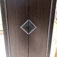 کمد لباس چوبی