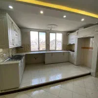 80متری با پارکینگ  خوش نقشه کهریزک