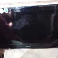 تلویزیون و میز