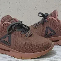 کفش 37  اورجینال ریبوک صورتی توسی ضد آب