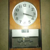 ساعت دیواری سیکو قدیمی