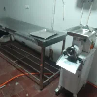 یخچال قصابی پشت تمام رادیات موتور دانفوس سفارشی|کافی‌شاپ و رستوران|سراب, |دیوار