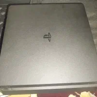 یک دستگاه پی اس فور اسلیم