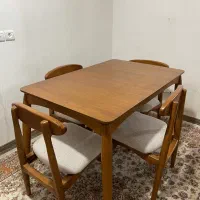 میز چوبی ۴نفره