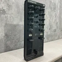 کنترلر دی جی dj ترکتور traktor z1