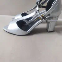 دو جفت کفش سایز ۳۷هر کدام...۵۸۰تومان