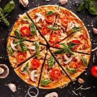 صندوقدار و نیرو پیتزا زن و نیروکمکی