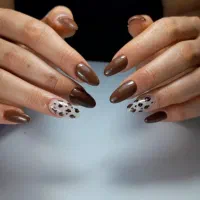 کاشت ناخن فقط150