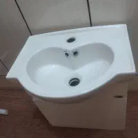 روشویی کابینتی سالم و تمیز درحد نو