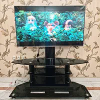 میز تلویزیون شیشه ای