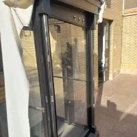 بوفه با شیشه های سالم ۴ طبقه واقعا نو|بوفه، ویترین، کنسول|یزد, |دیوار