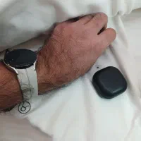 واچ ۴ سامسونگ ب همراه بادز ۲ پرو کار کرده سالم