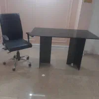 میز شیشه ای