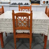 میز ناهار خوری سنتی