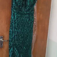 لباس مجلسی|لباس|مرودشت, مسکن مهرگان|دیوار