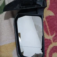 تعدادی آینه ولوازم