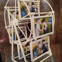 قاب عکس چرخ و فلکی