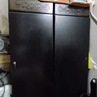 کمد لباس کشوداردوتیکه..هم کنارهم میشه گذاشت هم جدا