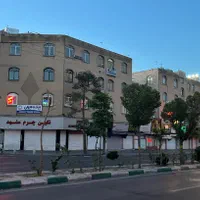 اپارتمان ۶۰مترموقعیت اداری بر بلوار اصلی